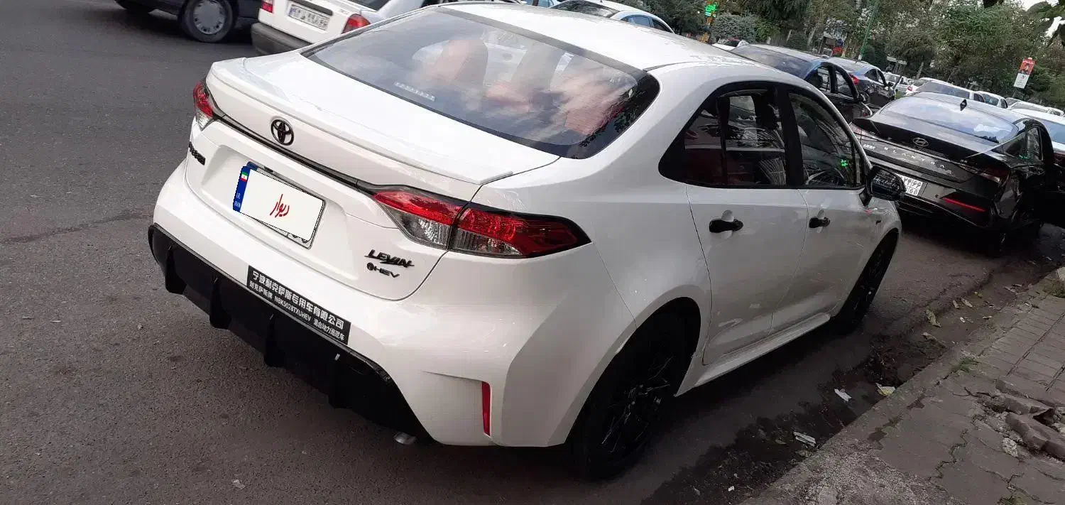 تویوتا لوین مدل ۲۰۲۵ فول|خودرو سواری و وانت|رشت, انصاری|دیوار