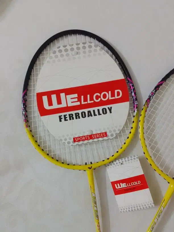 راکت بدمینتون ول کولد با کاور و توپ پر|ورزشهای توپی|گلبهار, شهر جدید گلبهار|دیوار