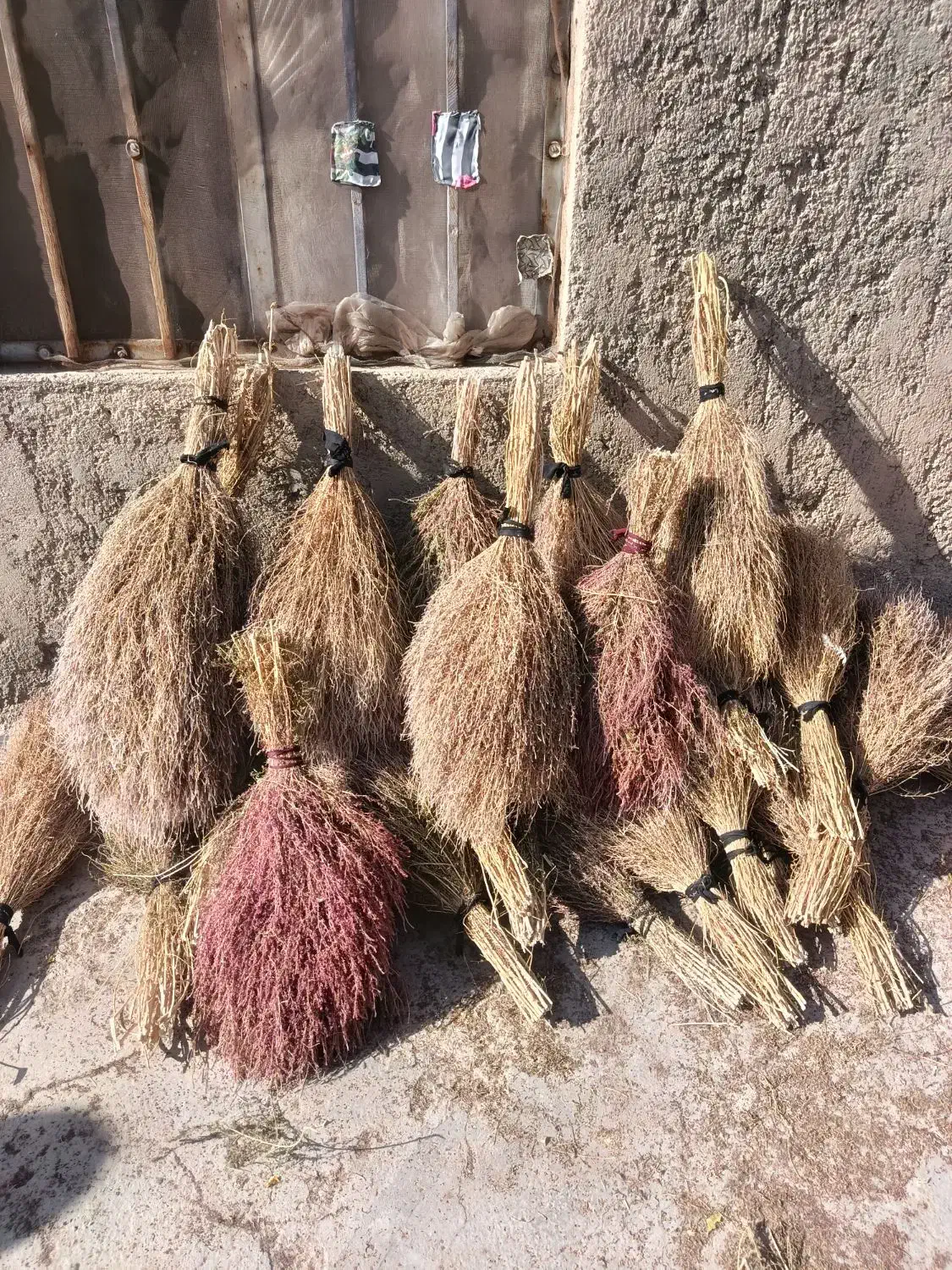 جارو کشمونی|لوازم نظافت|مود, |دیوار