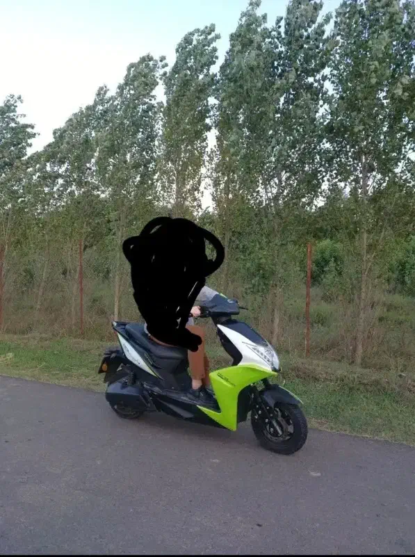 کویر موتور کلیک ES8 1500W بدنه کاملا سالم|موتورسیکلت|رشت, گلباغ نماز|دیوار