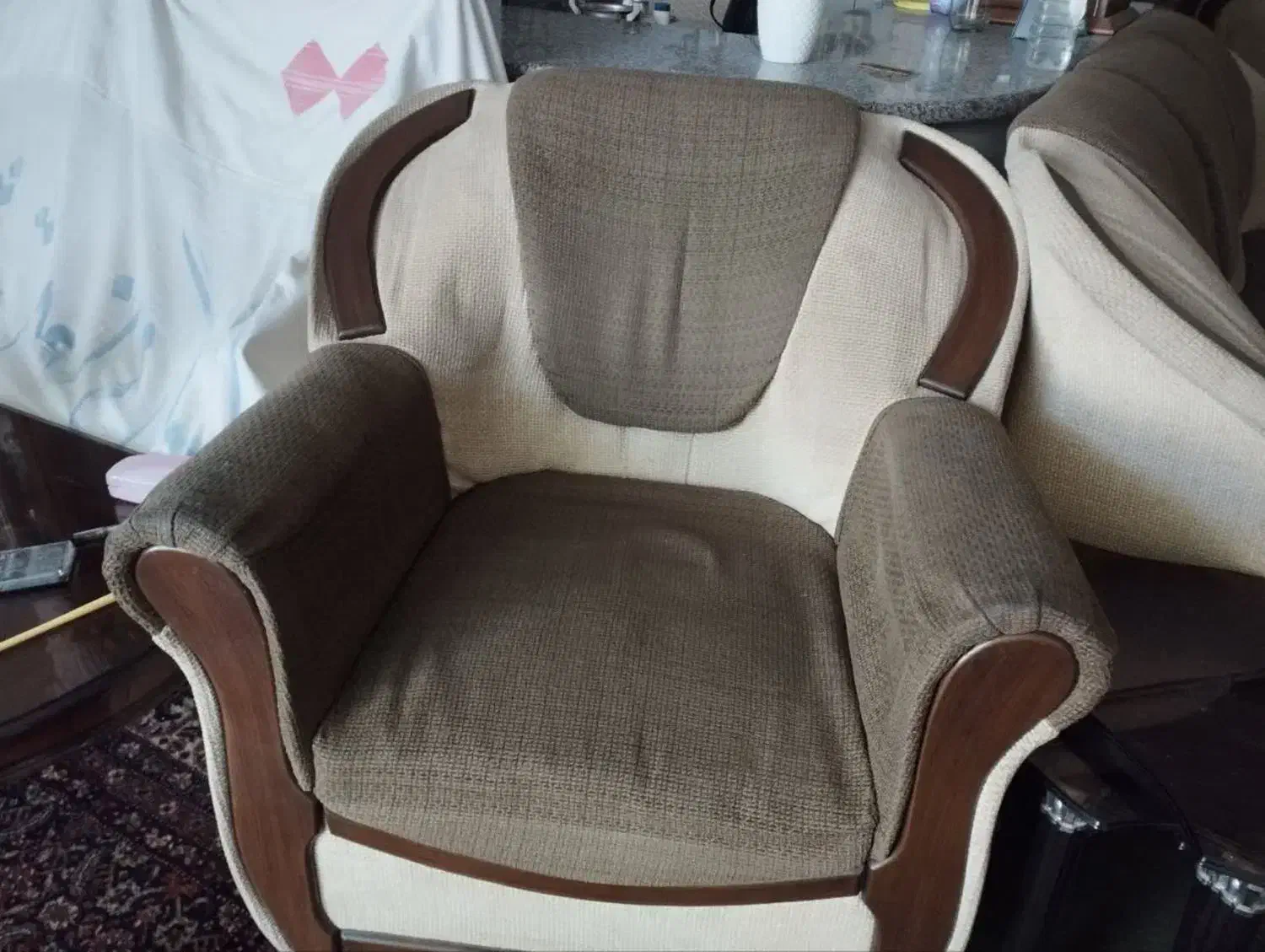 مبل راحتی|مبلمان خانگی و میز عسلی|اصفهان, پروین|دیوار