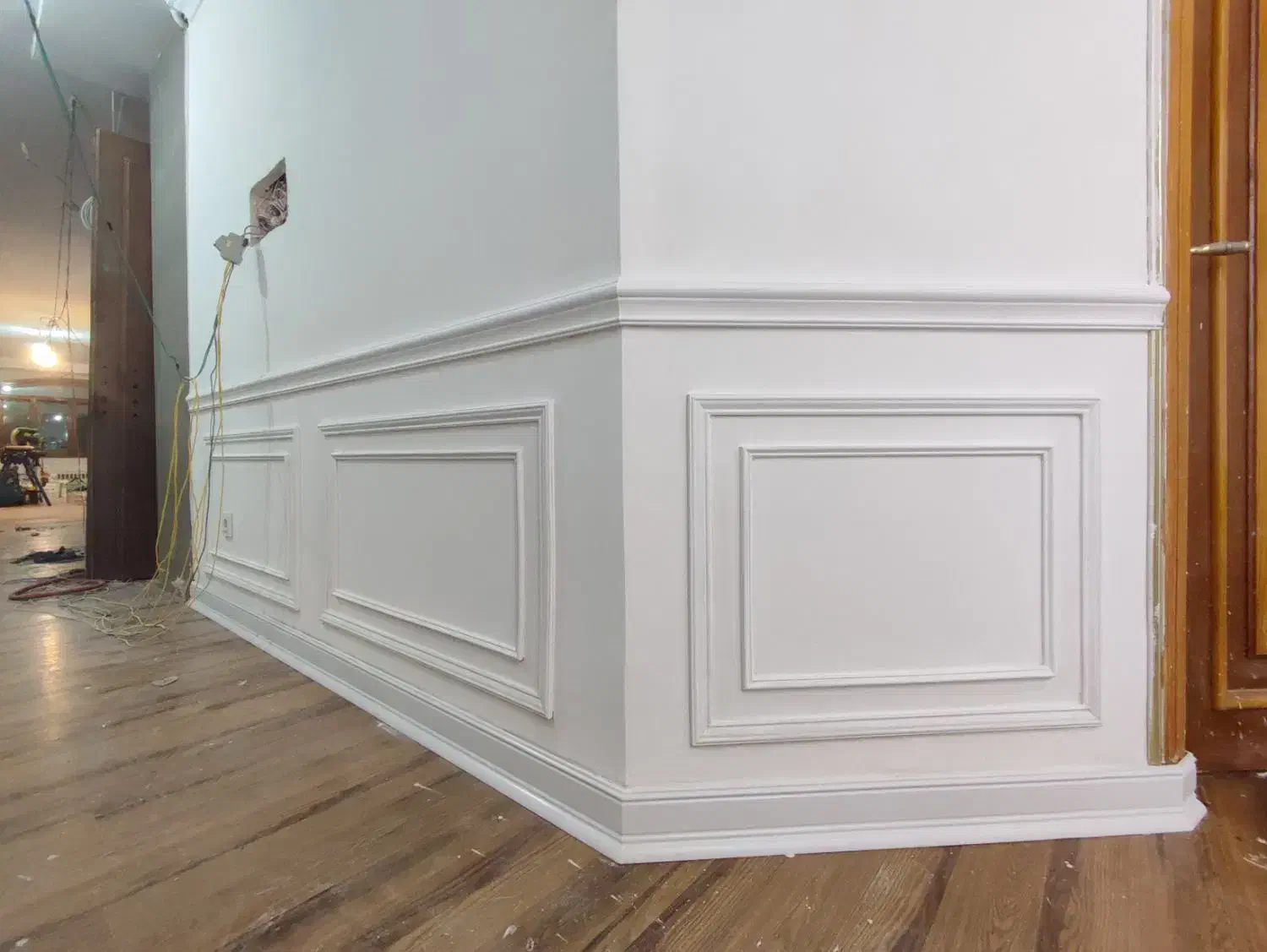 اجرا تی‌وی‌وال، قرنیز و پروفیل قاب، دیوارپوش|خدمات پیشه و مهارت|رشت, دیلمان|دیوار