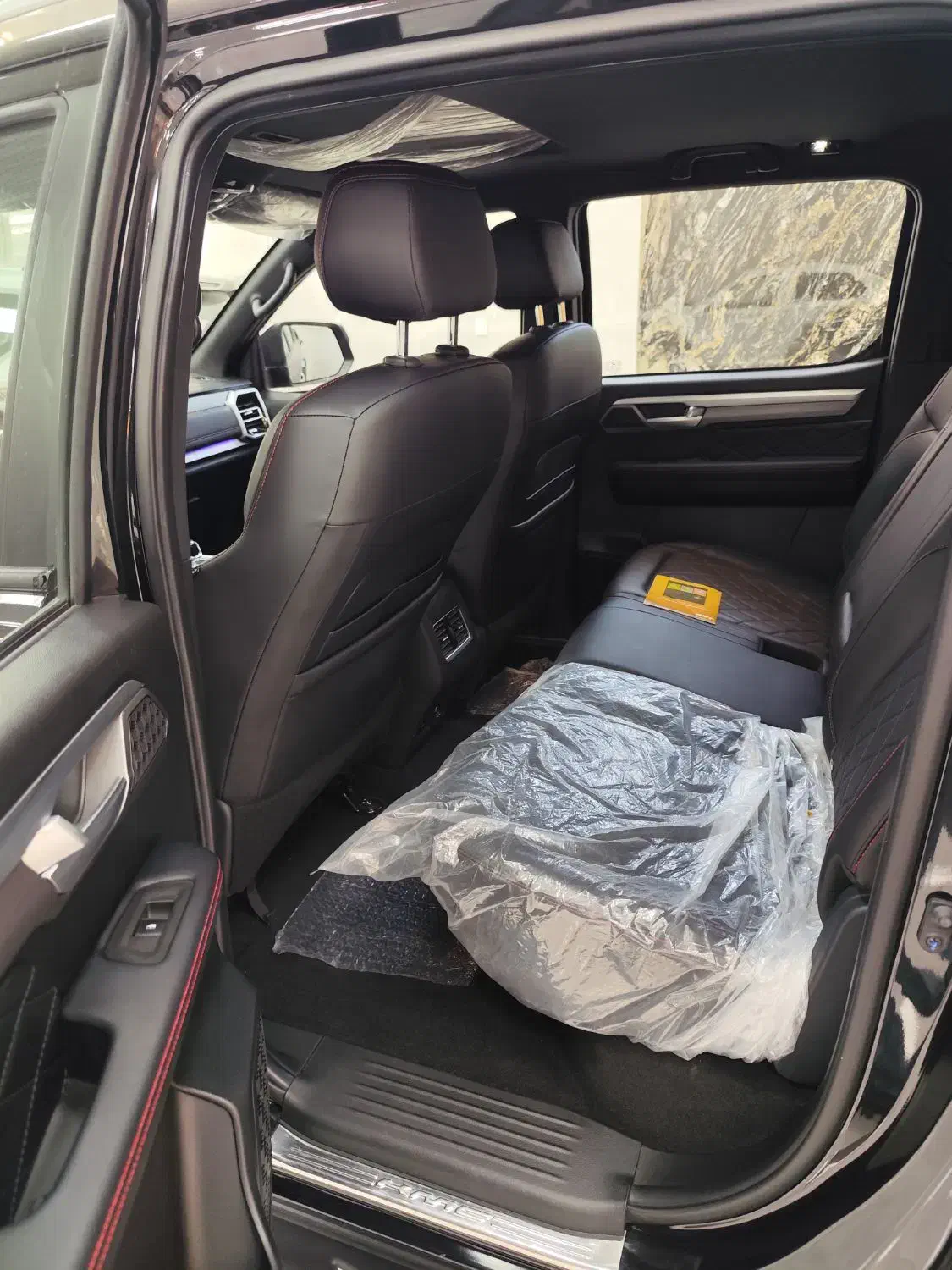 kmc t9. کی ام سی|خودرو سواری و وانت|اصفهان, نقش جهان|دیوار