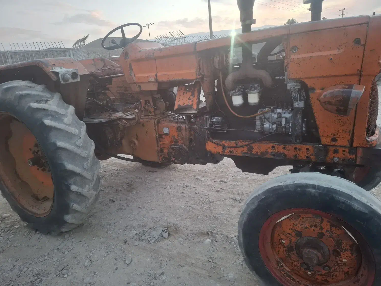 تراکتور رومانی|خودرو سنگین|شیراز, شهرک فرهنگیان|دیوار