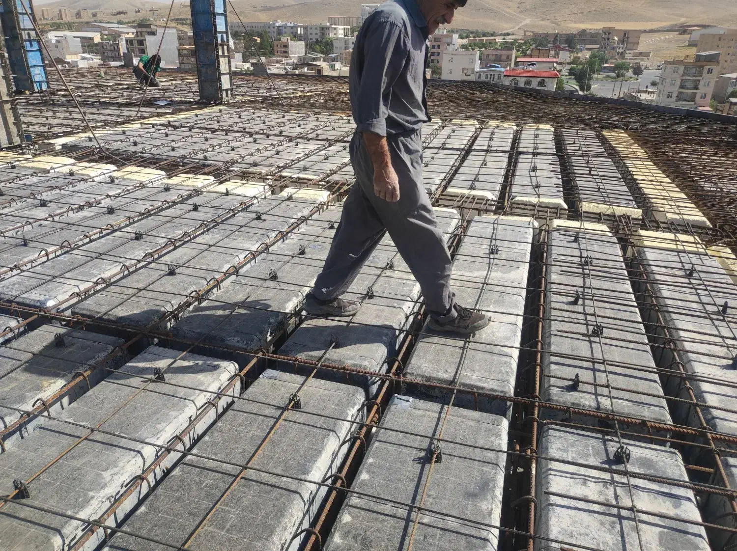 اجرای سازه های بتنی همراه باچوشکا ی|خدمات پیشه و مهارت|اصفهان, شهرک امام خمینی|دیوار