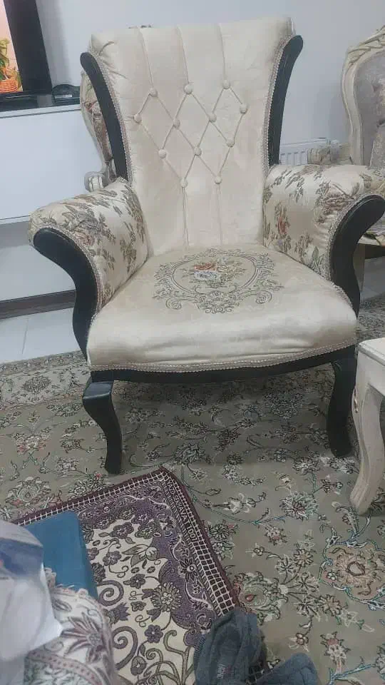 مبل ۷نفره وناهرخوری۴نفره|مبلمان خانگی و میز عسلی|تهران, علم و صنعت|دیوار