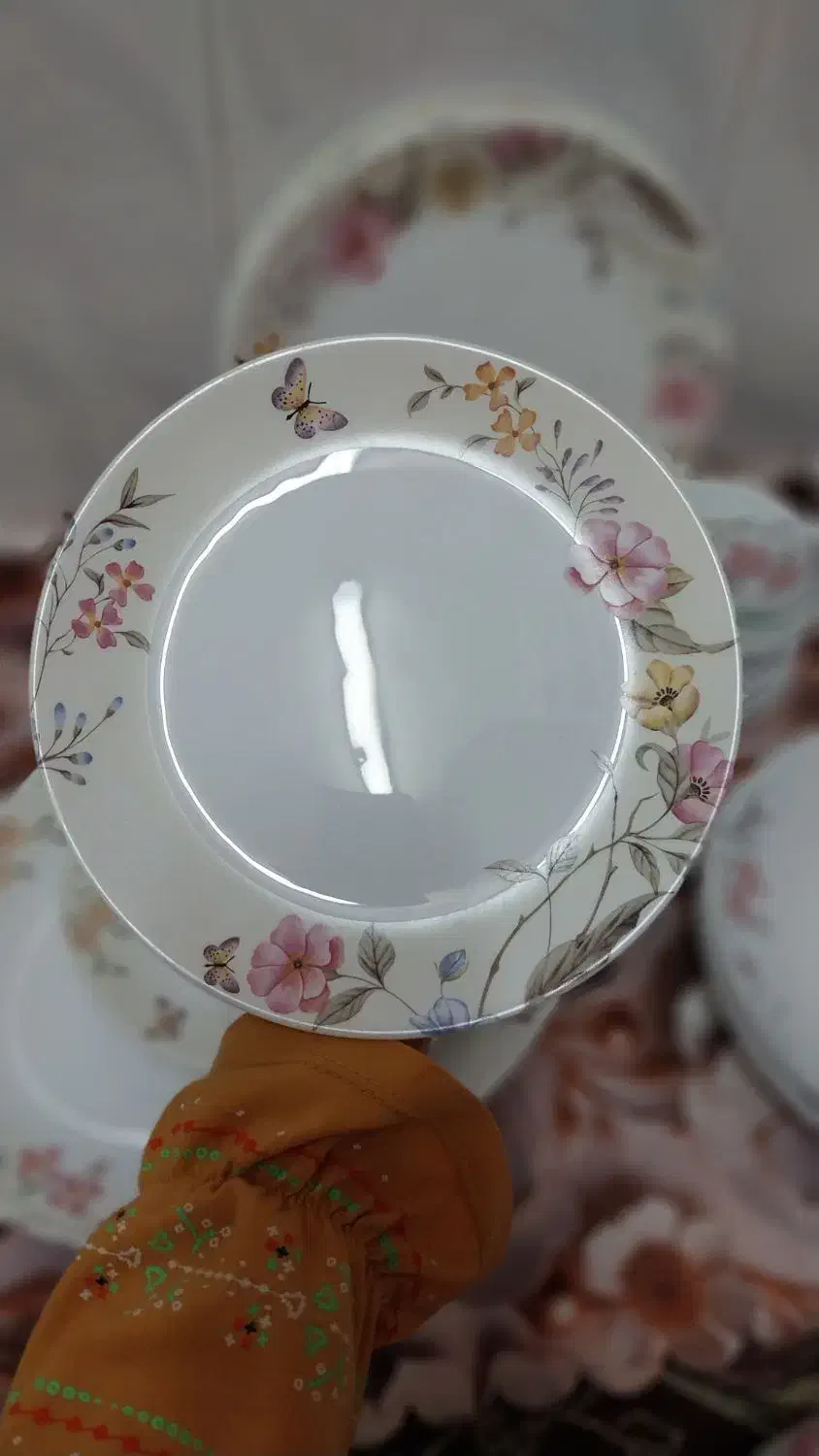 سرویس آرکوپال  در حد نو|ظروف سرو و پذیرایی|قم, چهل درخت‎|دیوار