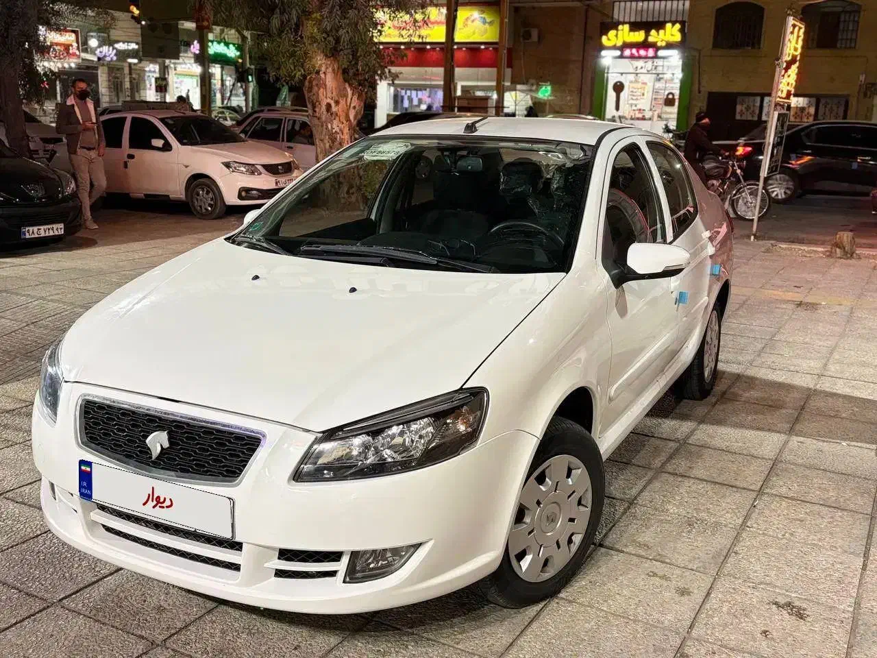 فروش فوری رانا پلاس فول ۱۴۰۳|خودرو سواری و وانت|شیراز, فرگاز|دیوار