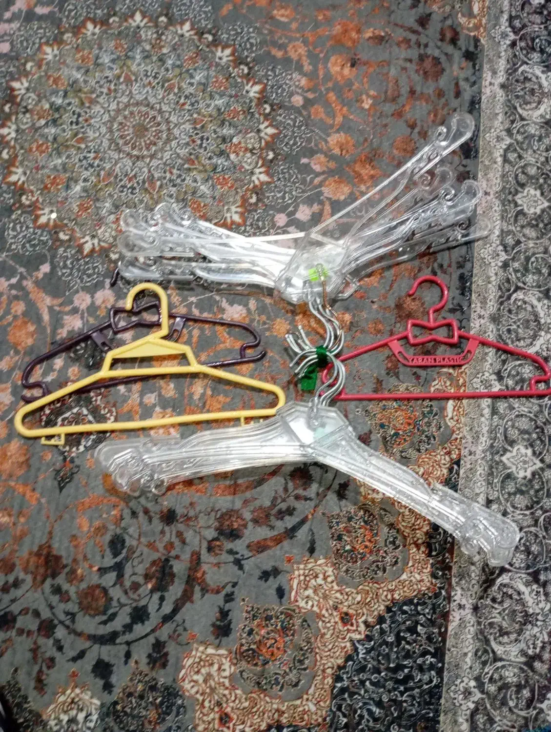 چوب کار شیشه ای|بندرخت و رخت‌آویز|دزفول, |دیوار