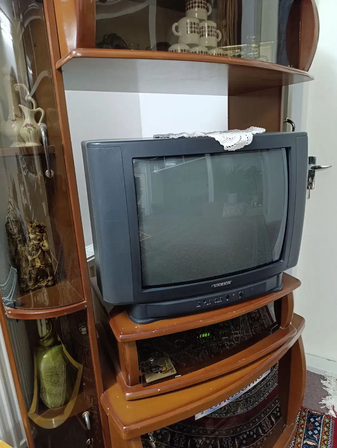 تلویزیون صنام|تلویزیون و پروژکتور|خمین, |دیوار