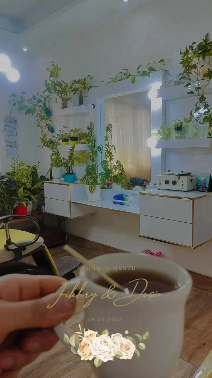 میز و آینه آرایشی|آرایشگاه و سالن‌های زیبایی|لاهیجان, طالقانی|دیوار