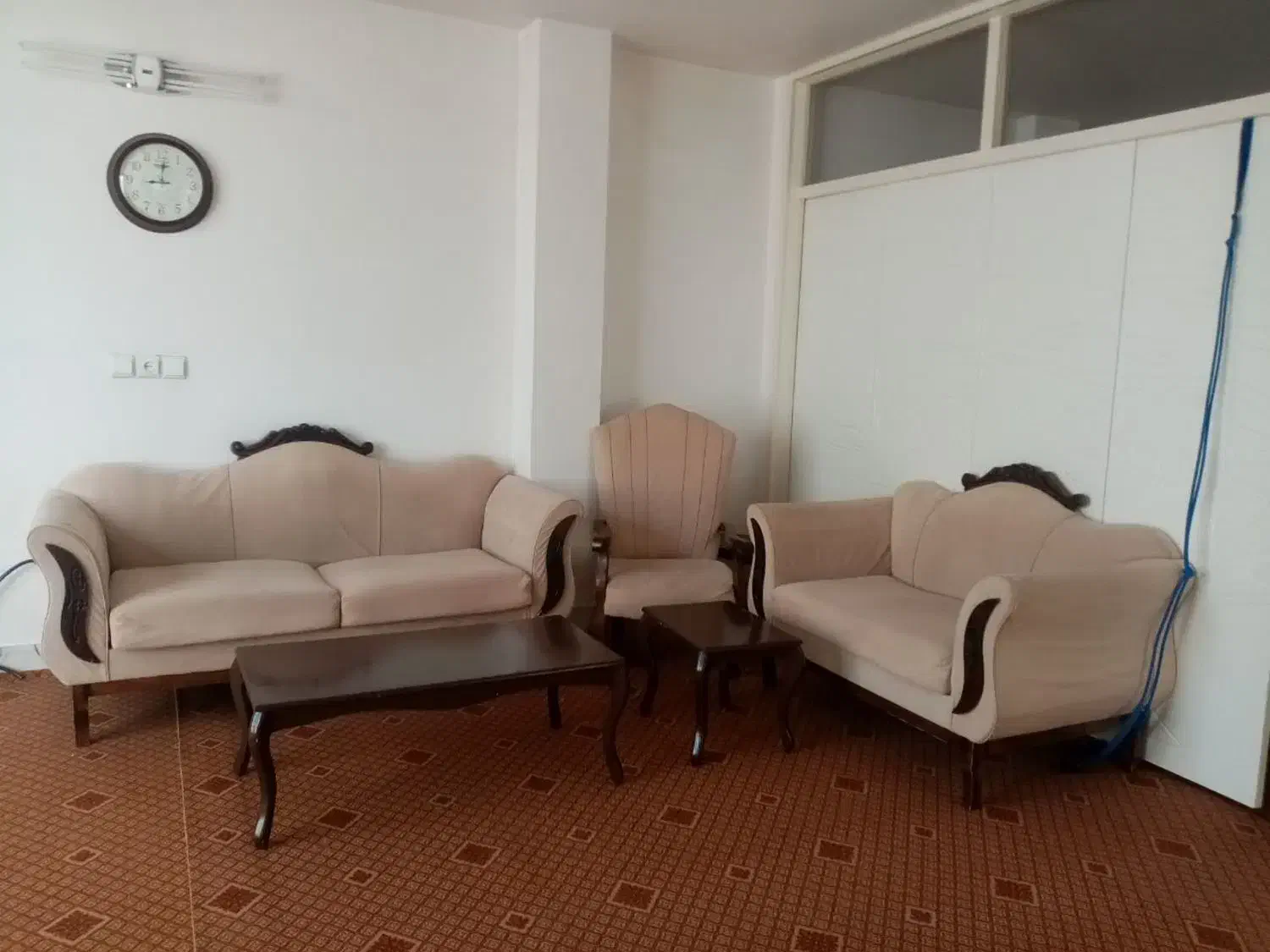 مبل و میز|مبلمان خانگی و میز عسلی|اصفهان, شفق|دیوار