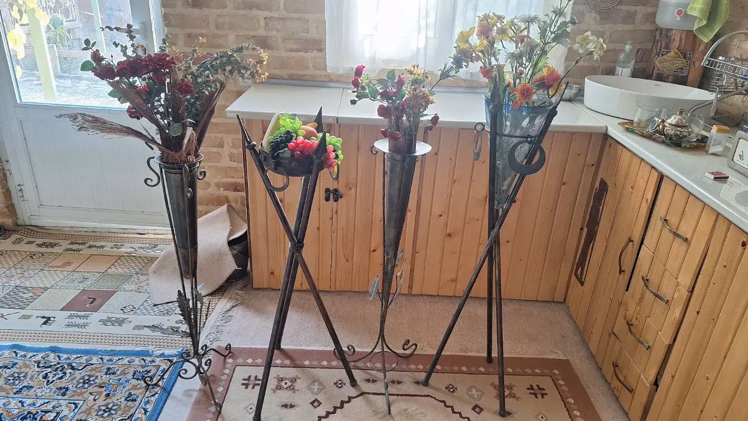 گلدان ایستاده|صنایع دستی و سایر لوازم تزئینی|دماوند, دماوند|دیوار