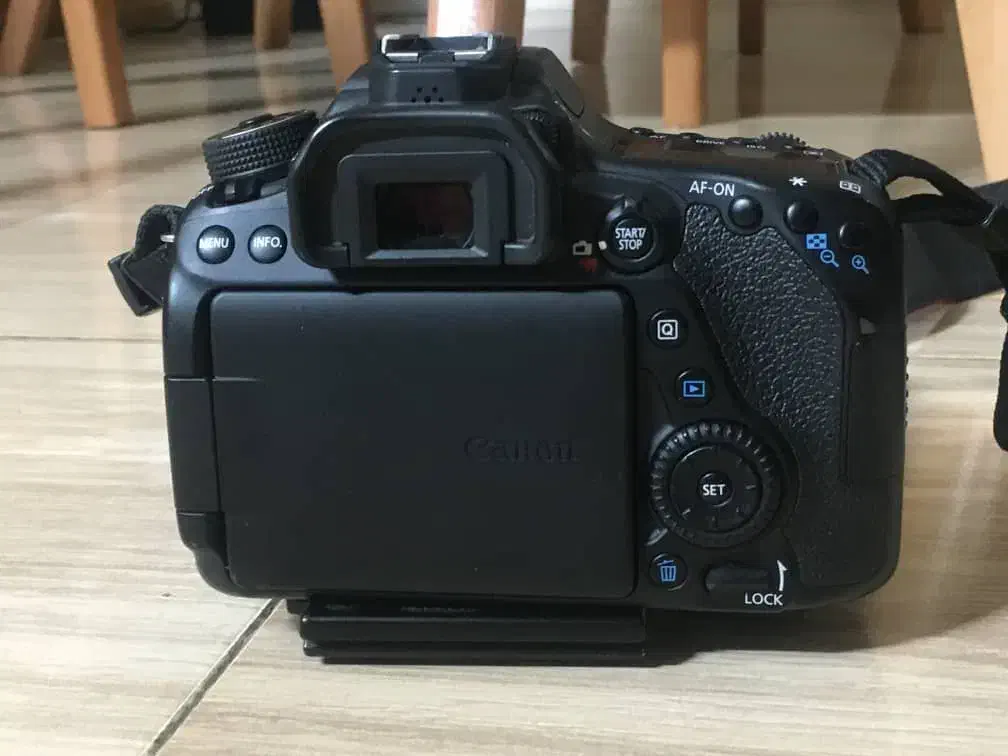 دوربین کنون Canon 80 D|دوربین عکاسی و فیلمبرداری|شیراز, شهرک ایثار|دیوار
