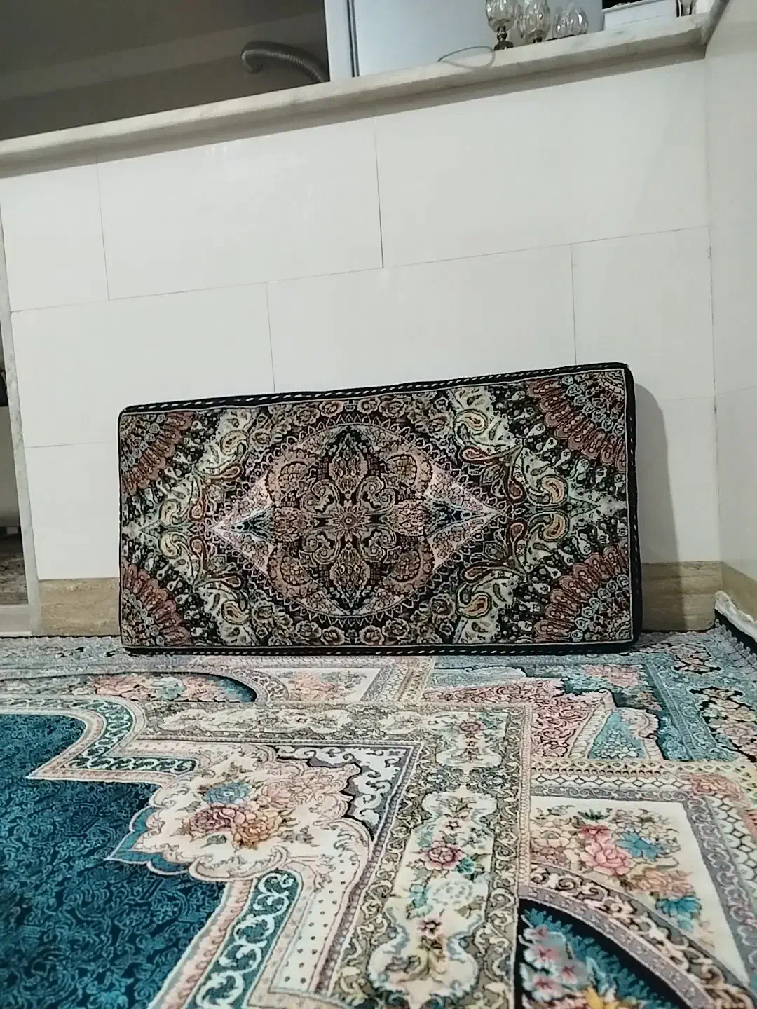 یک جفت پشتی در حد نو|پشتی|ساوه, |دیوار