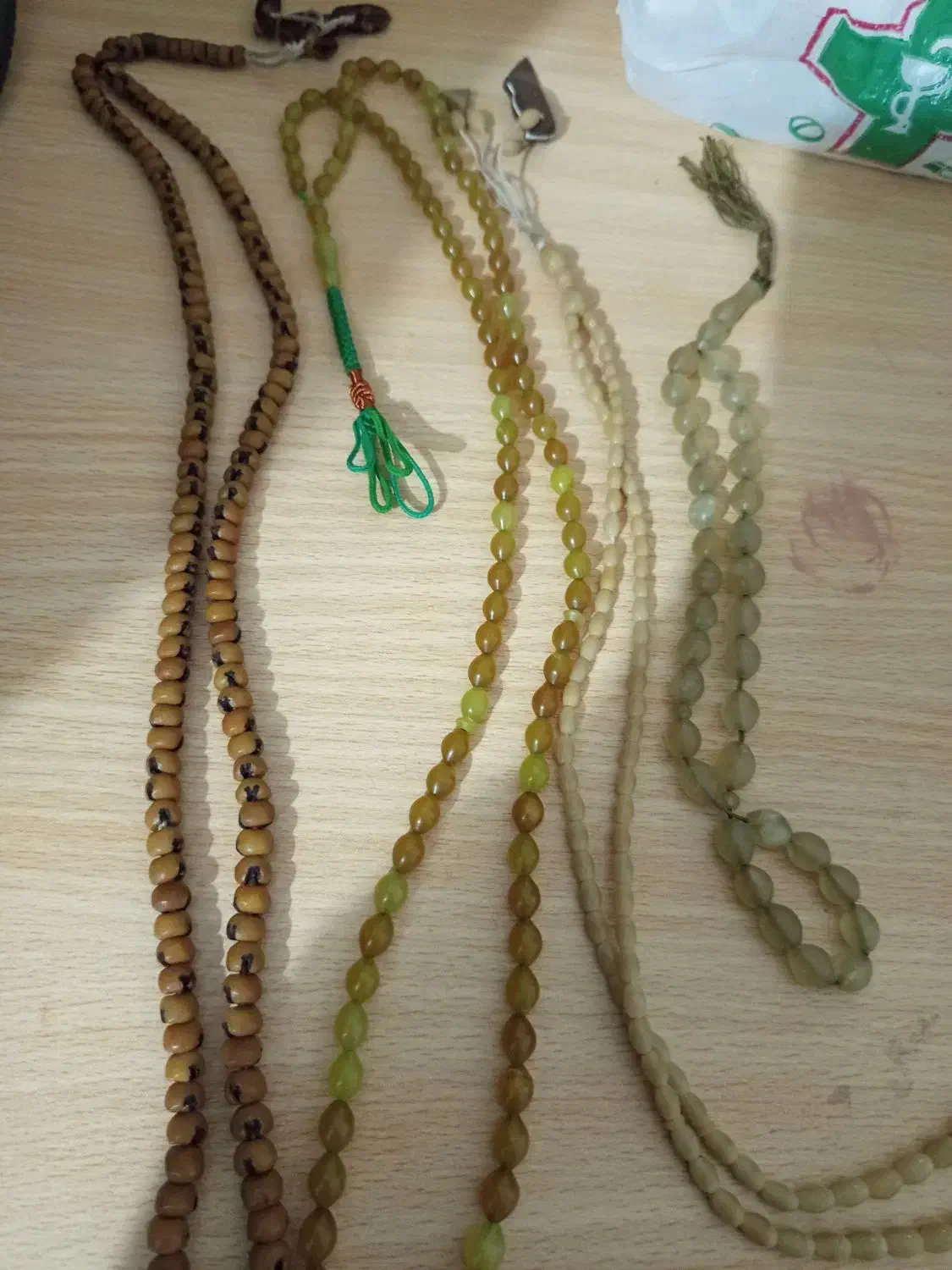 فروش تسبیح شاه مقصود|کلکسیون اشیاء عتیقه|شیراز, گلشن|دیوار