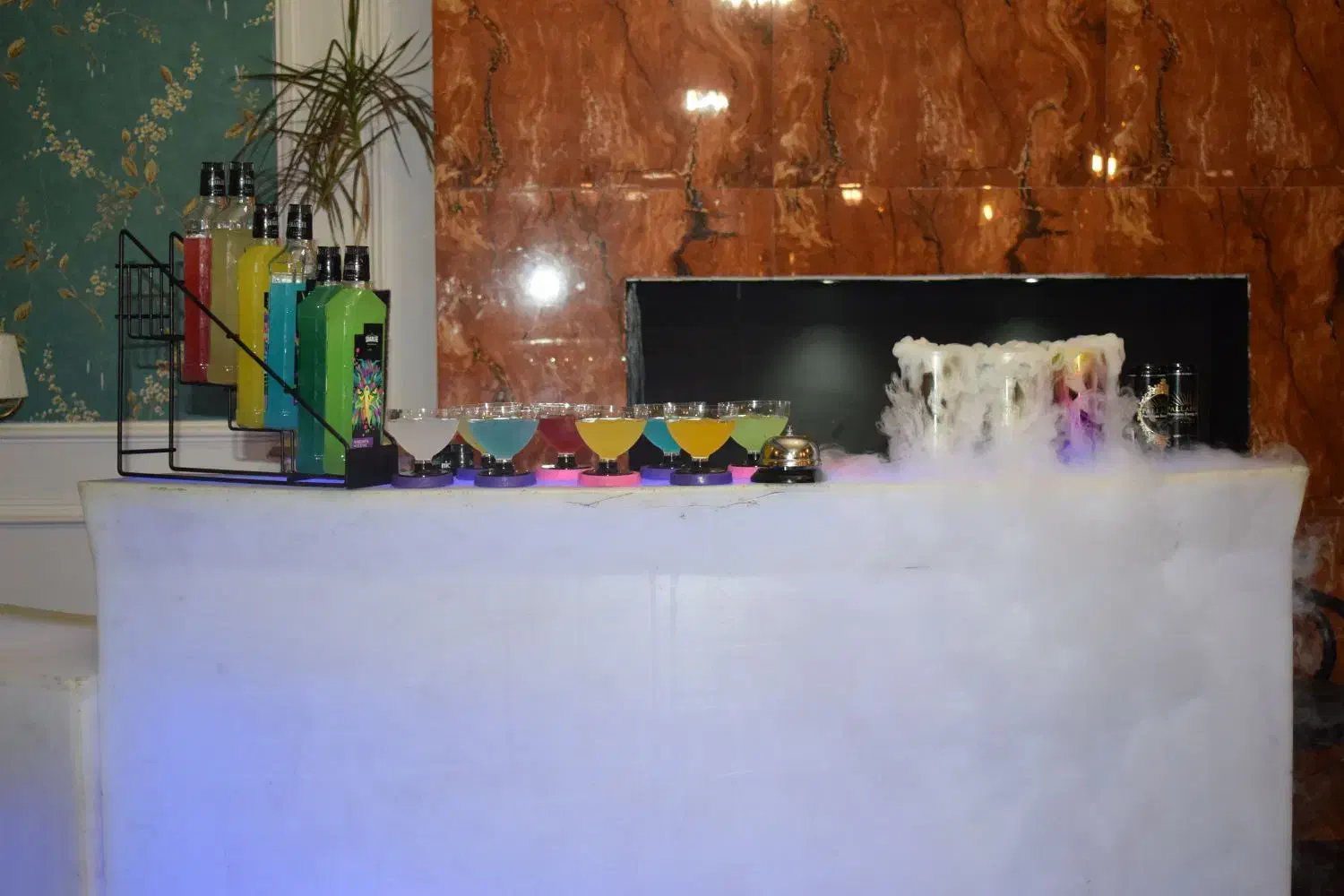 بارمن ، بارتندر|خدمات پذیرایی، مراسم|کرج, شهرک بنفشه|دیوار