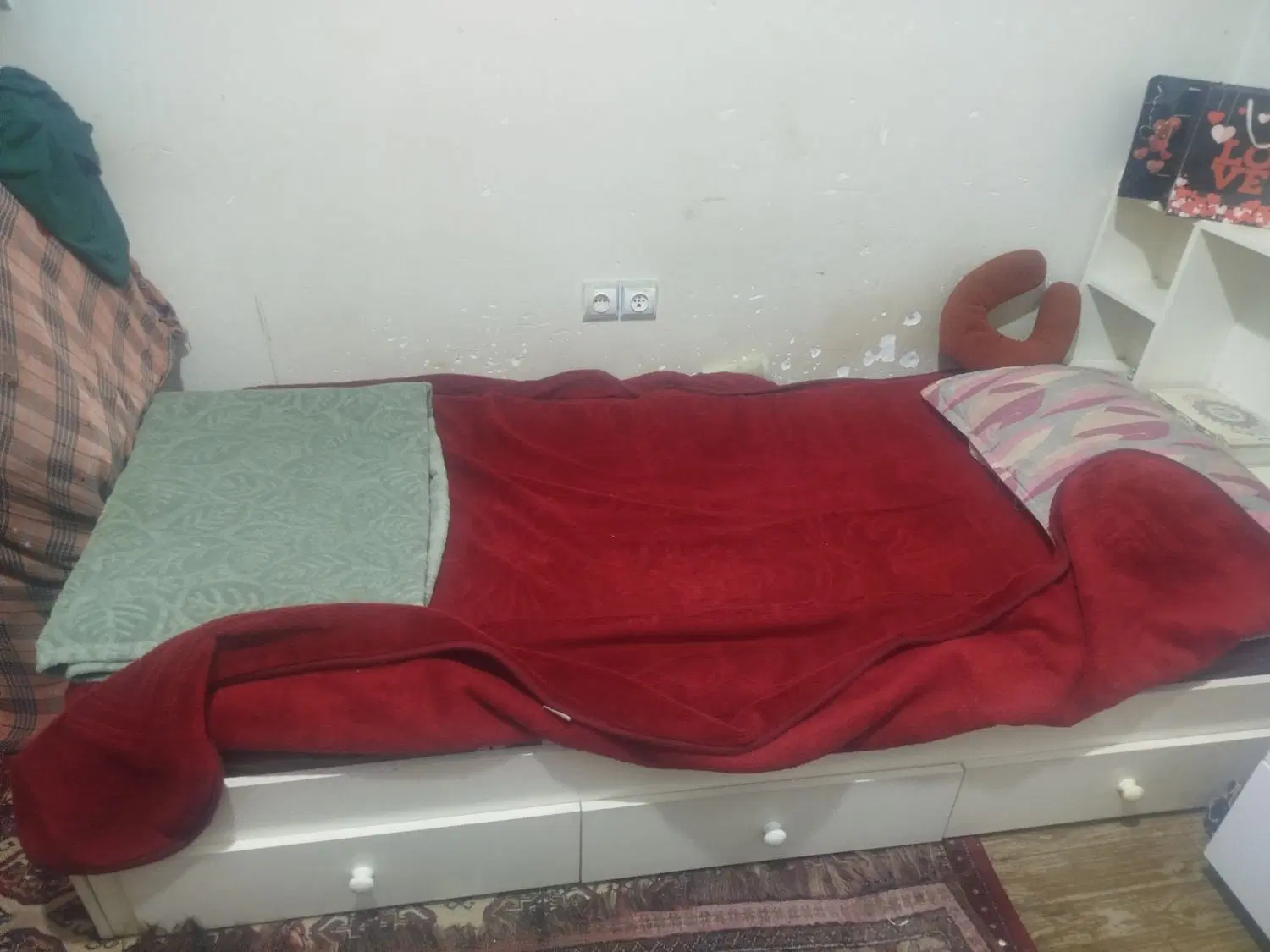 تخت|تخت و سرویس خواب|مشهد, هنرستان|دیوار