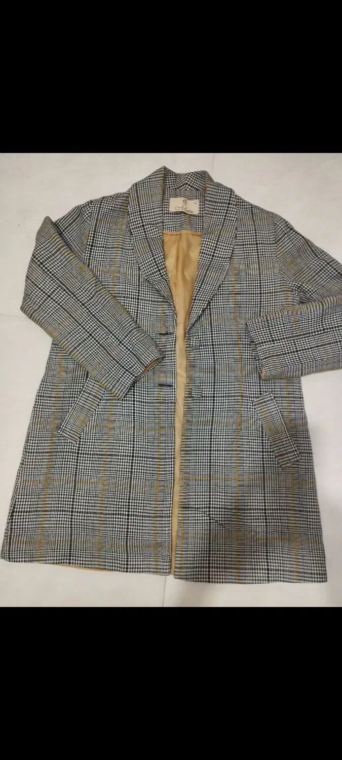 کت/شومیز/پالتو|لباس|فردیس, فردیس|دیوار