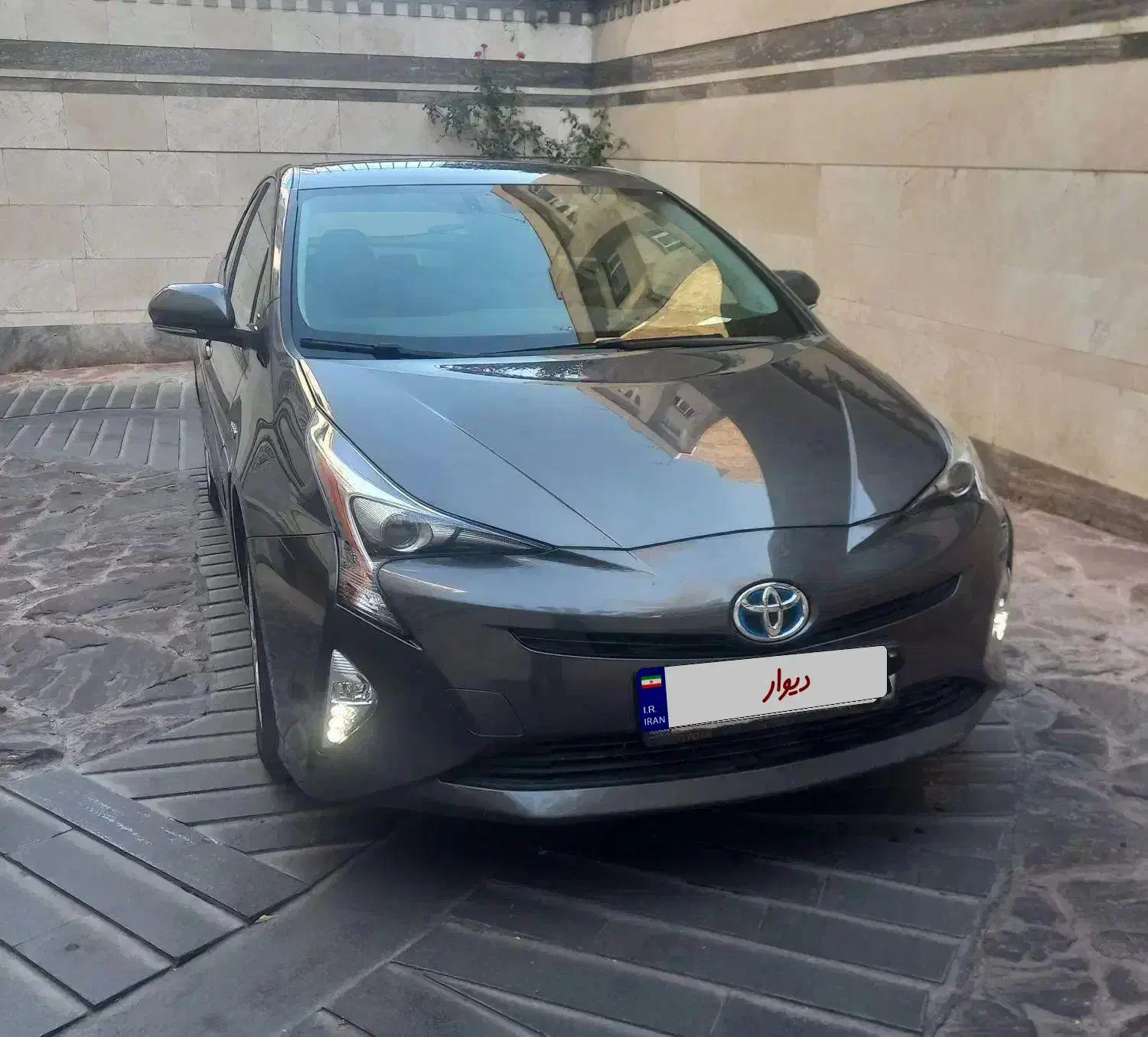 تویوتا پریوس هیبرید در حد صفر|خودرو سواری و وانت|تهران, صادقیه|دیوار