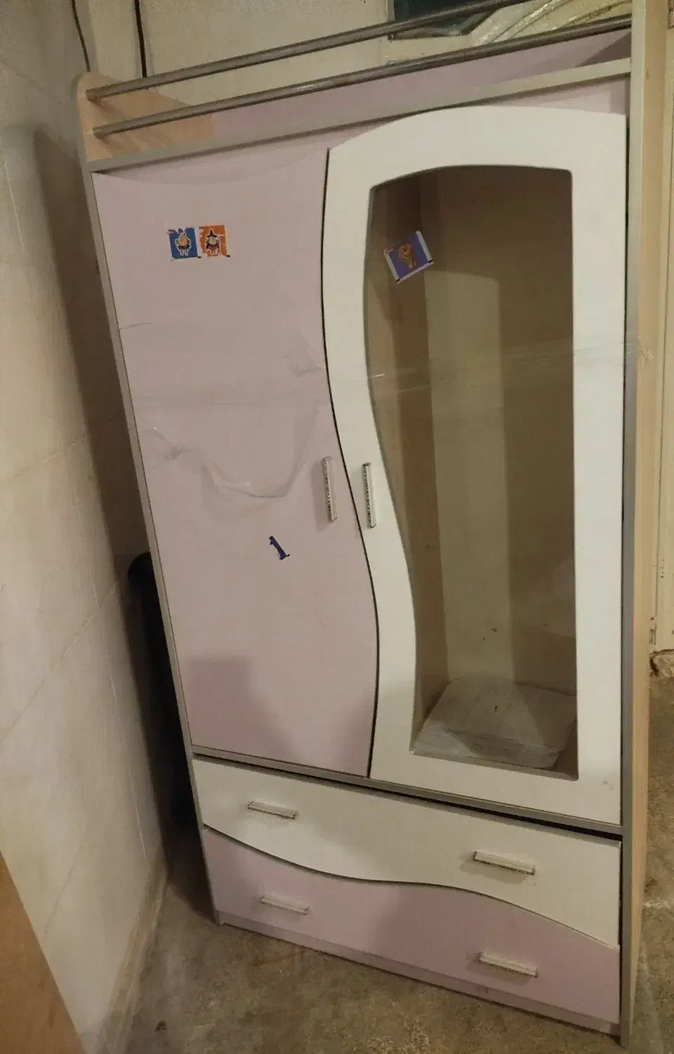 تخت و کمد و پاتختی کودک و نوجوان|تخت و سرویس خواب|شیروان (خراسان), |دیوار