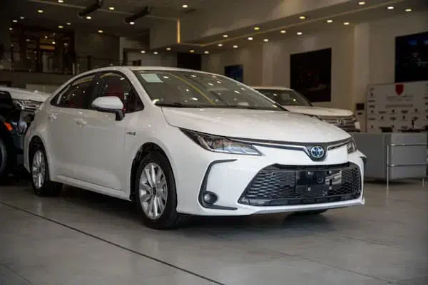 تویوتا الیت تحویل ۳۰ روزه|خودرو سواری و وانت|شیراز, خلدبرین|دیوار