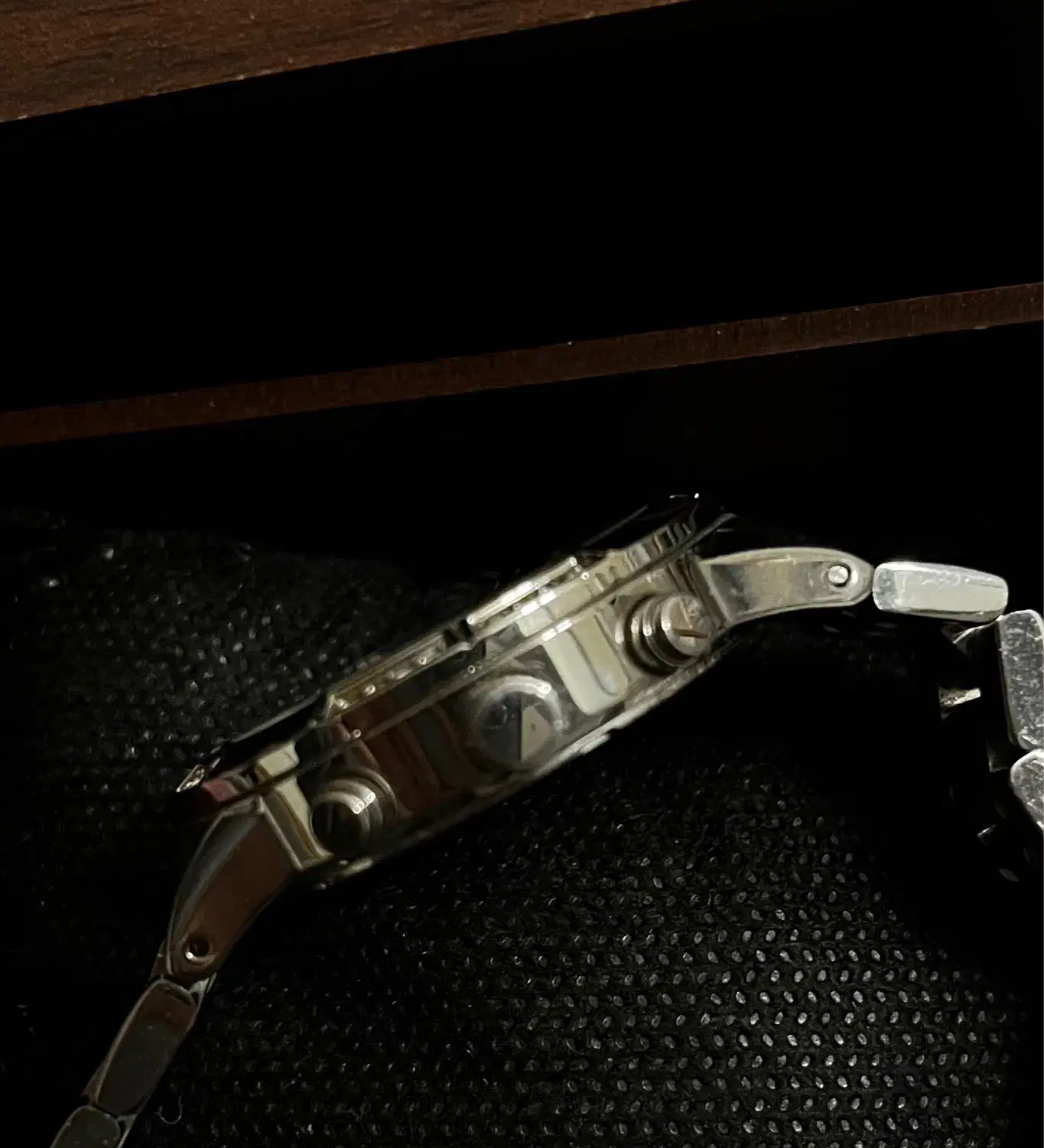 ساعت سیتیزن سه موتوره Citizen|ساعت|شیراز, زرهی|دیوار