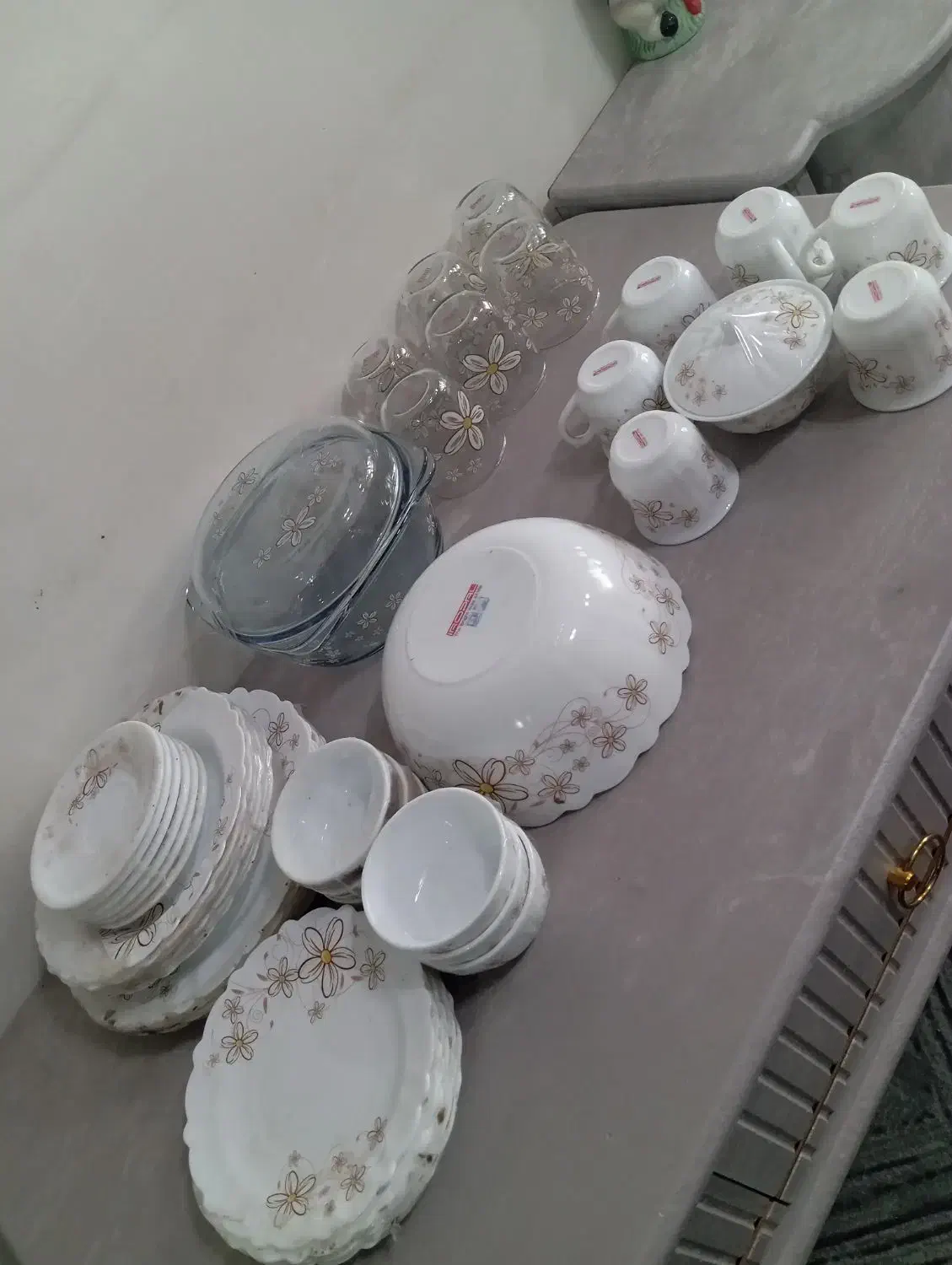 سرویس 6نفره آرکوپال|ظروف سرو و پذیرایی|باغ بهادران, |دیوار