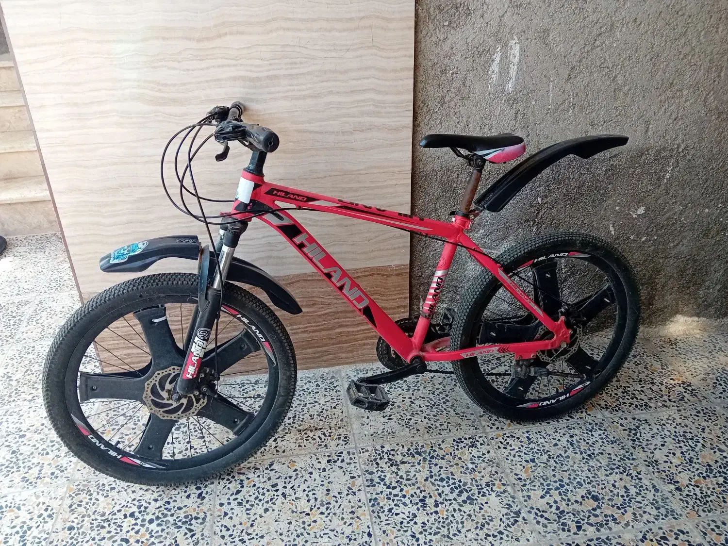 دوچرخه|دوچرخه، اسکیت، اسکوتر|رشت, سیا اسطلخ|دیوار