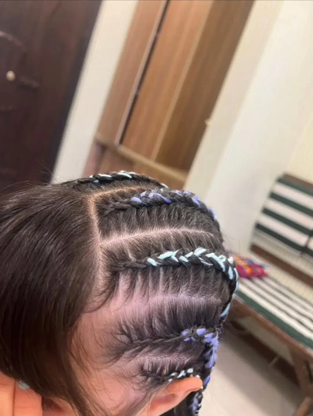 بافت مو وکاشت ناخن حرفهای ، تمیز، دقیق و ماندگار|خدمات آرایشگری و زیبایی|تبریز, |دیوار