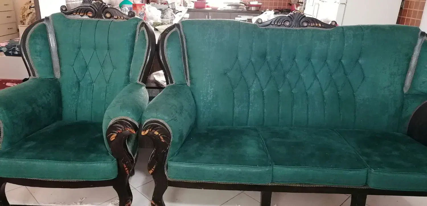 مبل هفت نفره و میز نهار خوری شیشه ای|مبلمان خانگی و میز عسلی|کاشان, قطب راوندی|دیوار