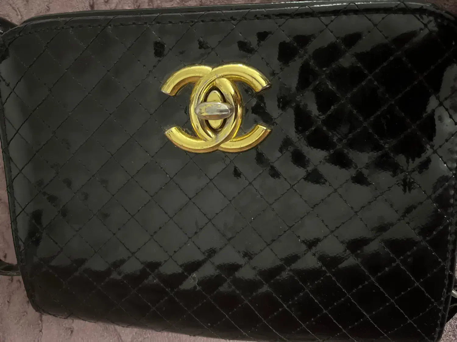 کیف مجلسی|کیف، کفش، کمربند|شیروان (خراسان), |دیوار