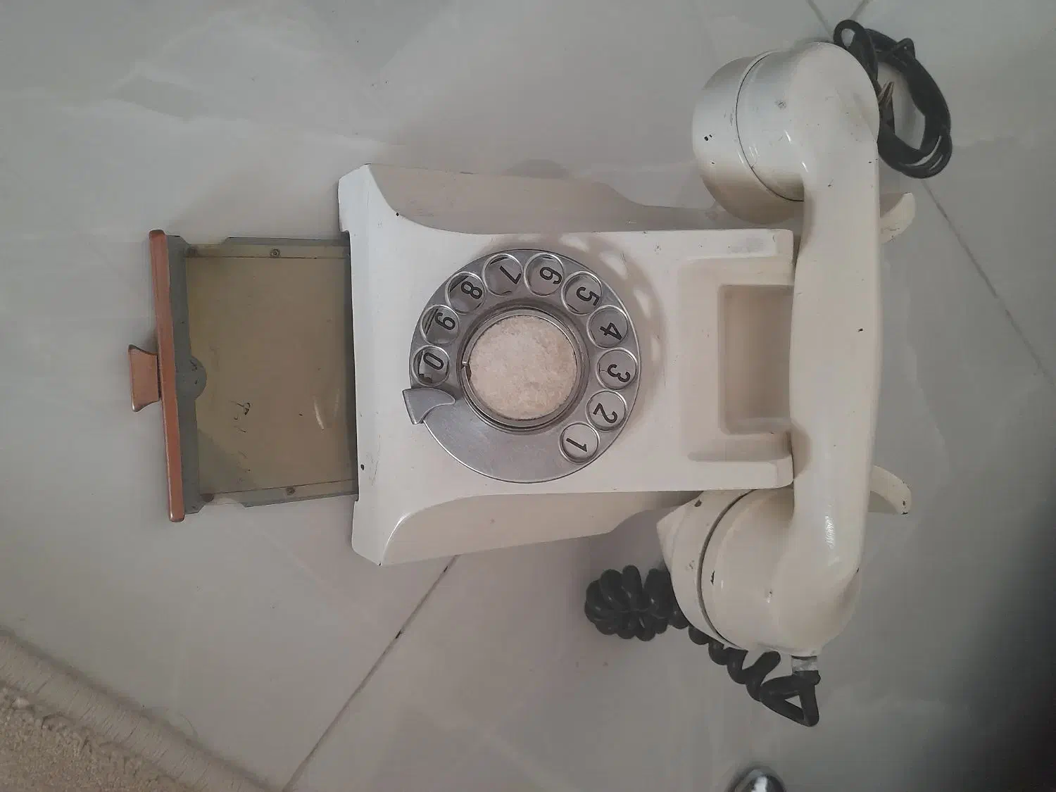 تلفن رومیزی قدیمی|کلکسیون اشیاء عتیقه|مهدی شهر, |دیوار