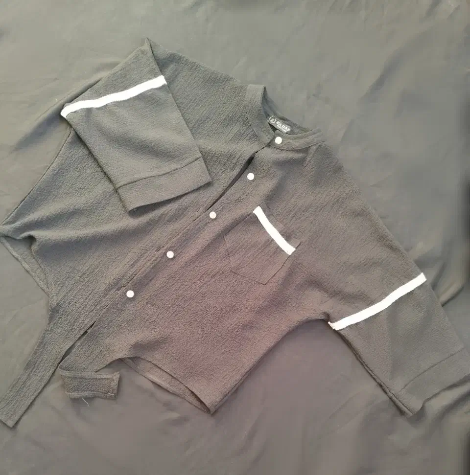 مانتو|لباس|بومهن, |دیوار