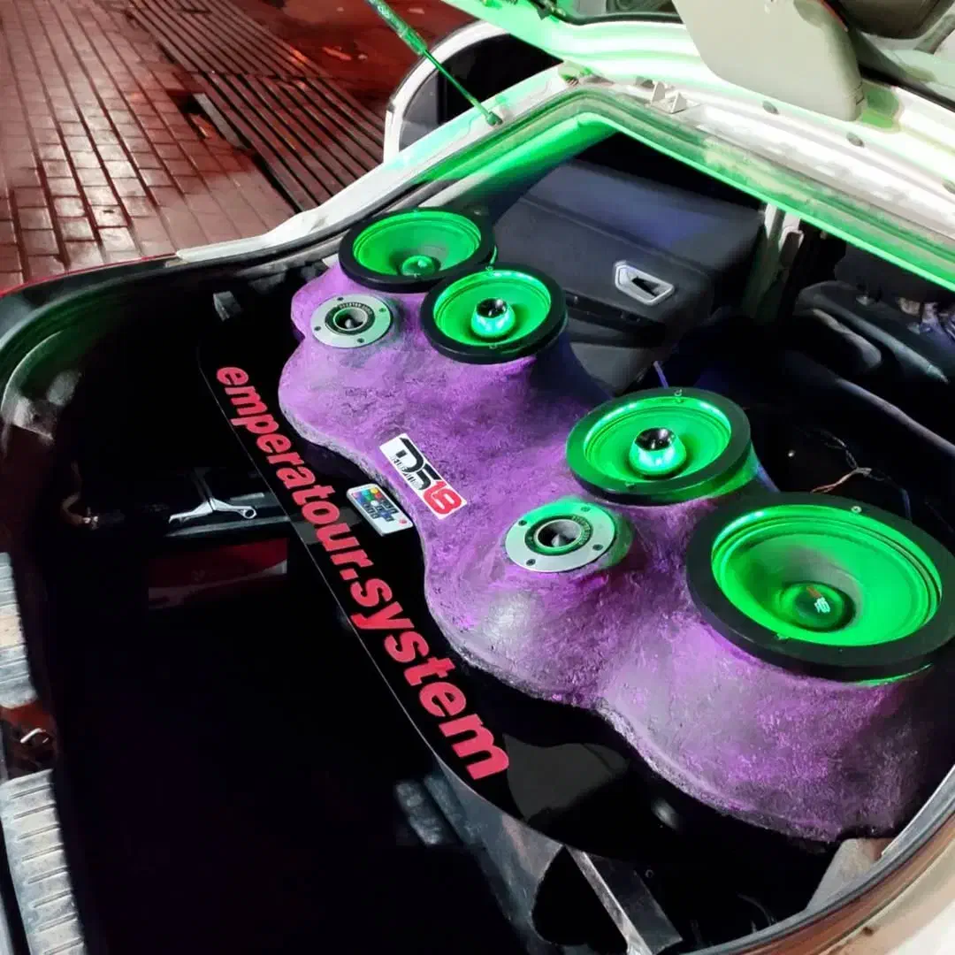 فروش و نصب سیستم صوتی .شیشه دودی .تعمیرات .دزدگیر|خدمات موتور و ماشین|کرمان, |دیوار