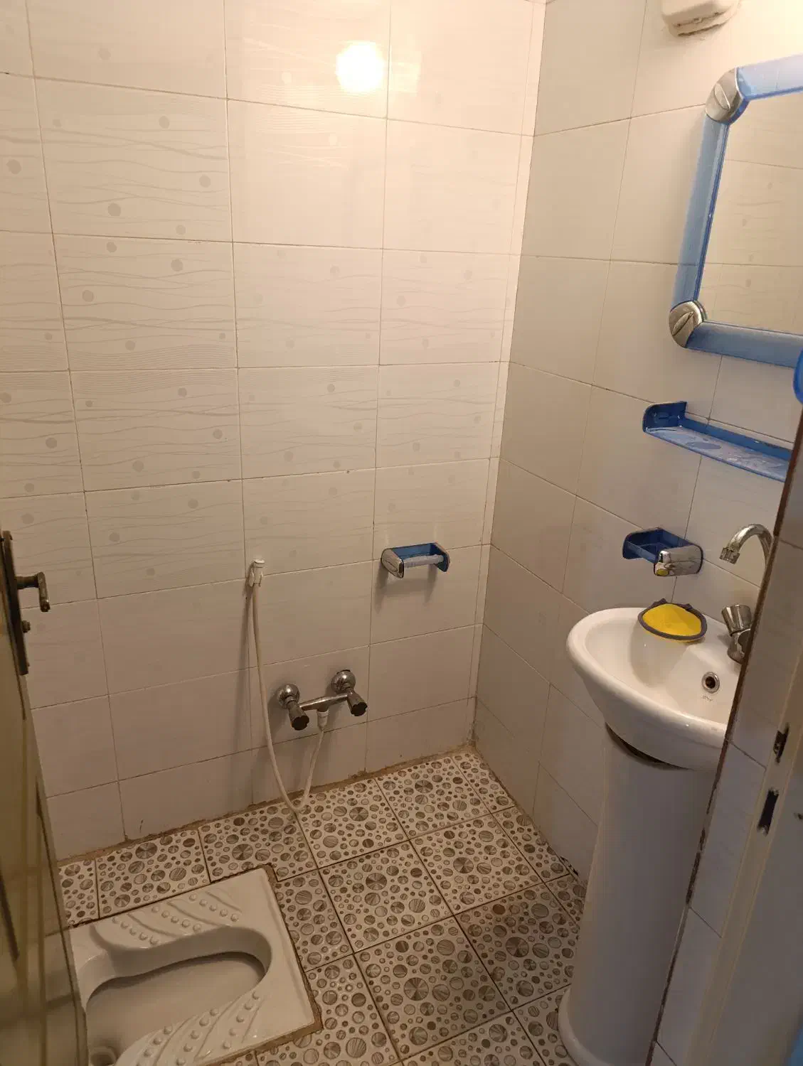 اجاره هفتگی وماهانه اپارتمان باوسایل ضروری درپرند|اجارهٔ کوتاه‌مدت آپارتمان و سوئیت|پرند, فاز ۴|دیوار