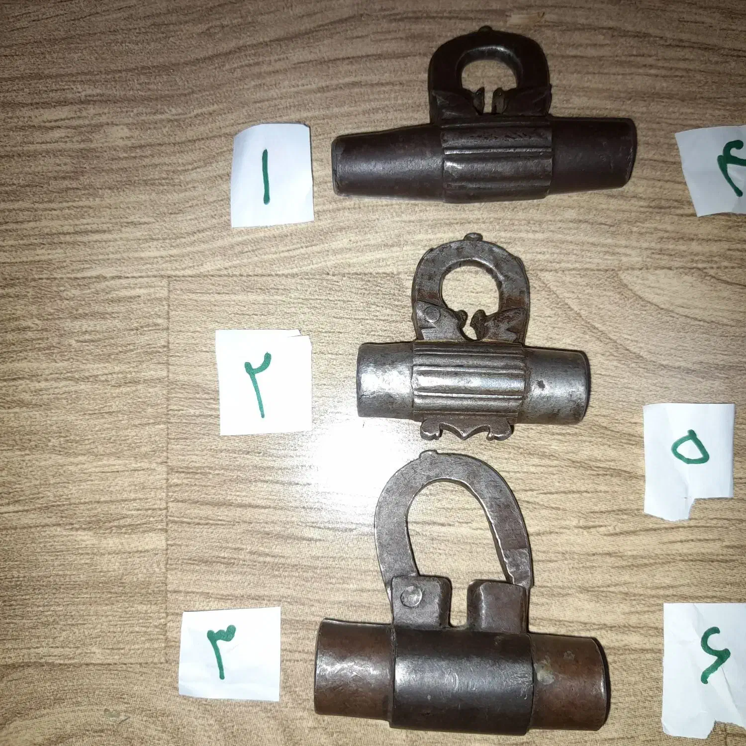 قفل چالشتری|کلکسیون اشیاء عتیقه|اصفهان, شهرک زاینده رود|دیوار