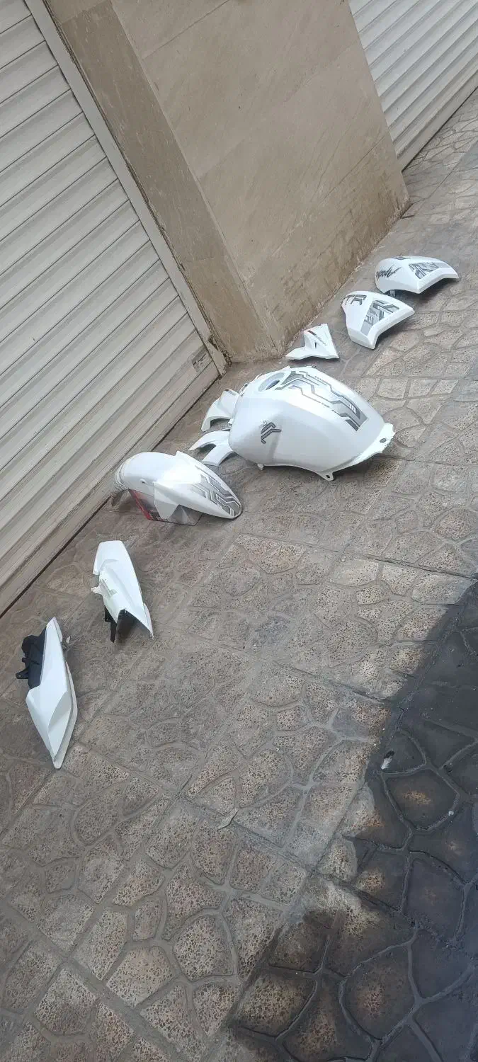 نقاشی تخصصی باک و فلاپ موتورسیکلت|خدمات موتور و ماشین|ری, امین آباد|دیوار