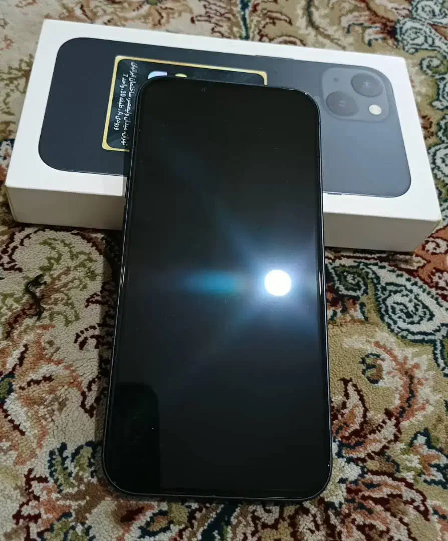 ایفون ۱۳|موبایل|قم, چهل درخت‎|دیوار