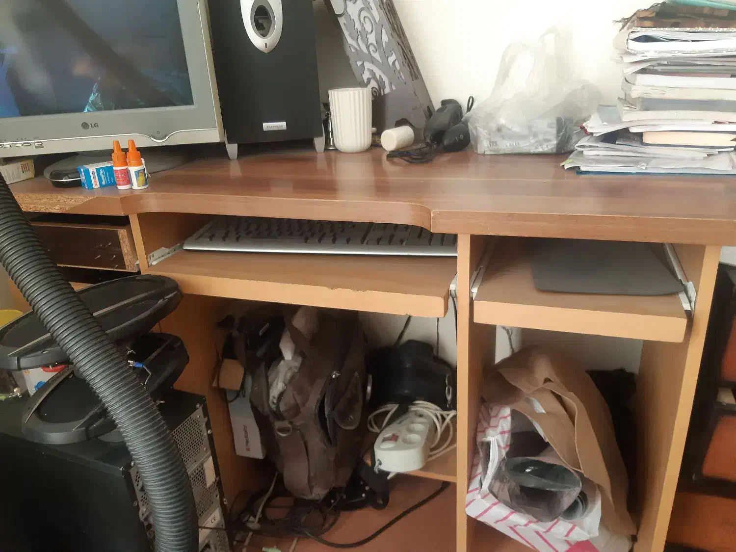 کامپیوتر با میزش|رایانه رومیزی|محمدیه-قزوین, |دیوار