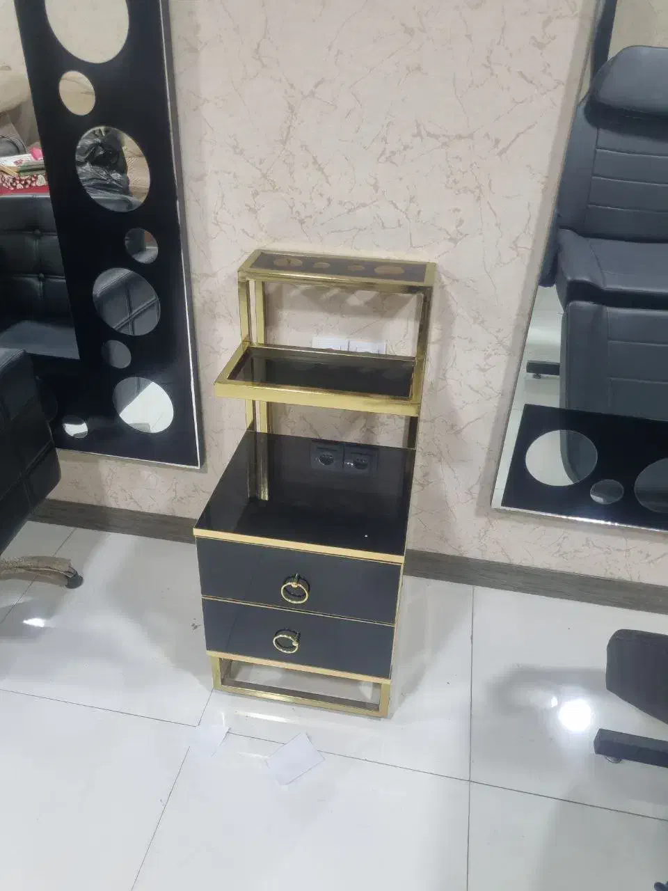 لوازم آرایشگاه زنانه|آرایشگاه و سالنهای زیبایی|قیدار, |دیوار