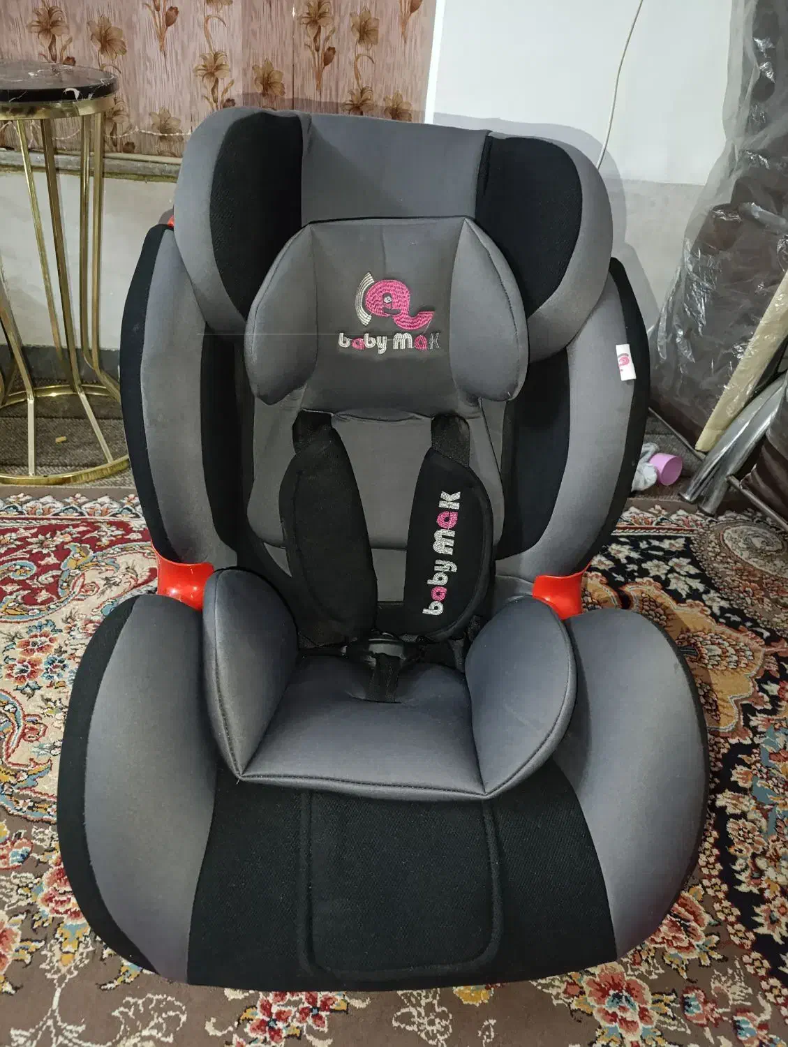 صندلی ماشین کودک|تخت و صندلی بچه|شیراز, میانرود|دیوار