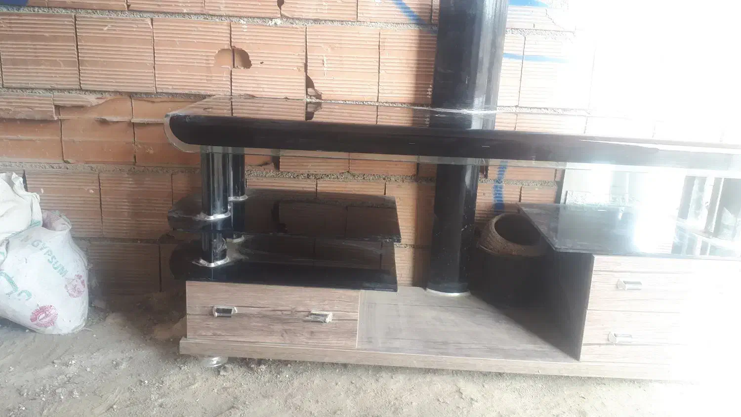 میز تلویزیون شیشه ای|میز تلویزیون|شیروان (خراسان), |دیوار