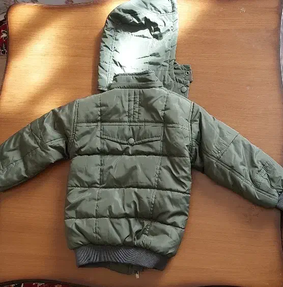 کاپشن بچگانه ، نو ۴۰۰تومن|کفش و لباس بچه|نظرآباد, رسالت|دیوار