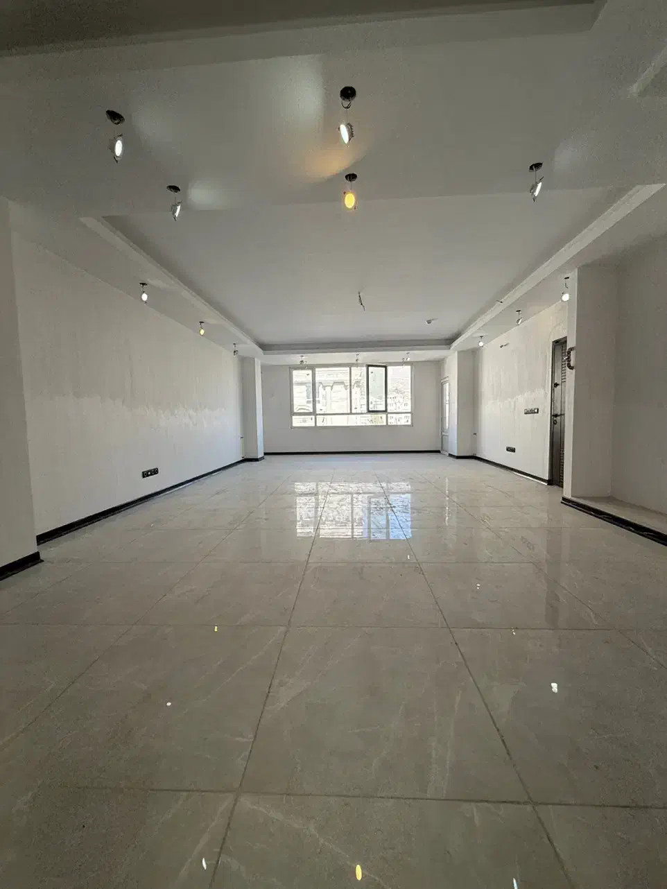 فروش اپارتمان ۱۱۸ متری ویو ابدی گرمدره|فروش آپارتمان|گرمدره, |دیوار