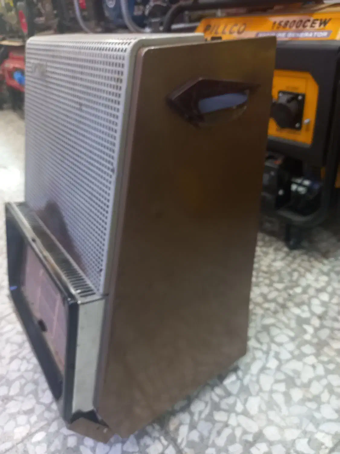 بخاری تو کپسولی اصلی اونیورسال|بخاری، هیتر، شومینه|اصفهان, حسینآباد|دیوار