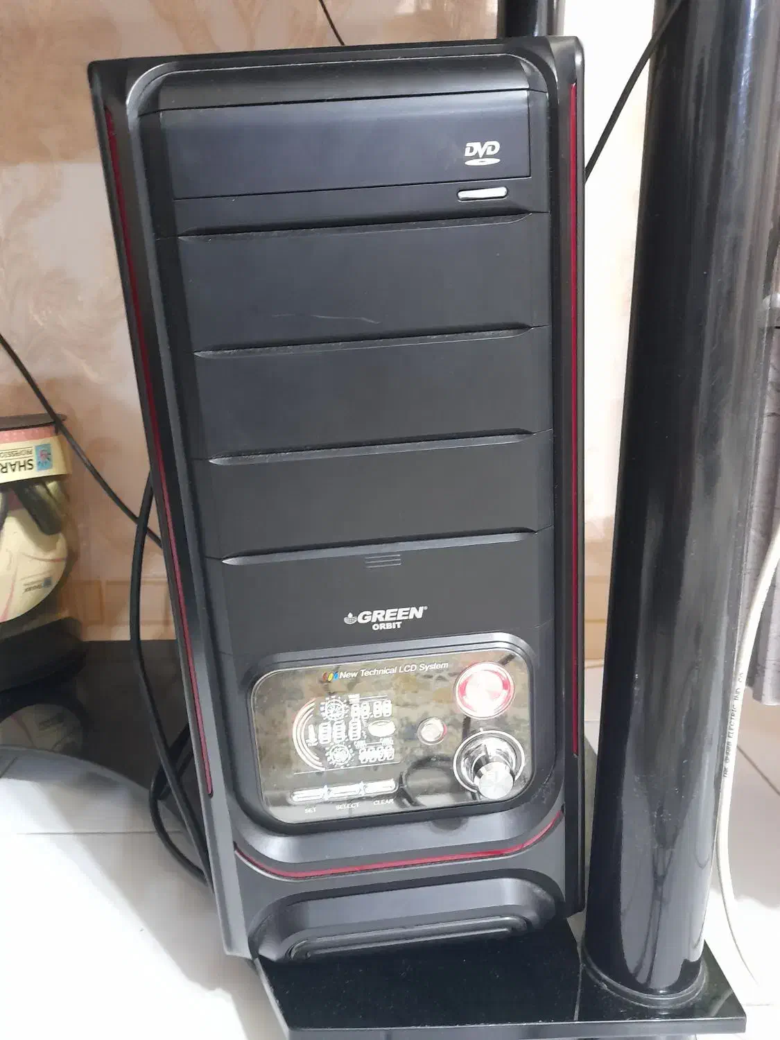 کامپیوتر و مانیتور۱۹ اینچ|رایانه رومیزی|رشت, حسین آباد|دیوار