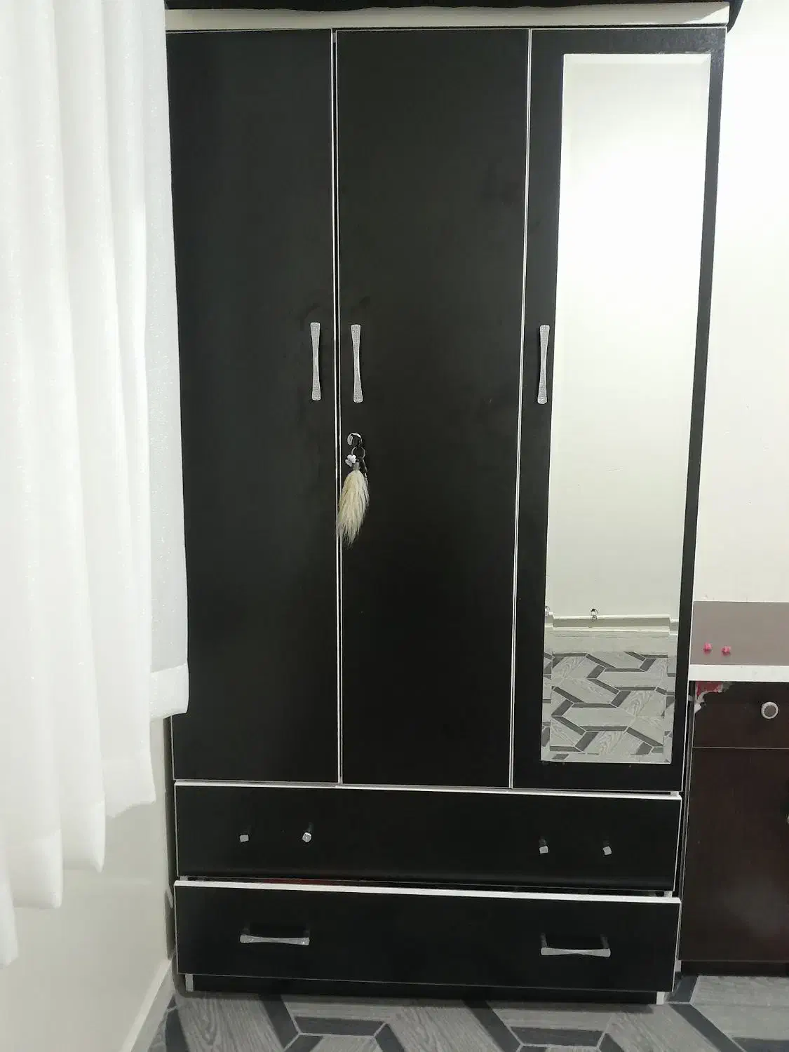 کمد|جاکفشی، کمد، دراور|زرندیه, |دیوار