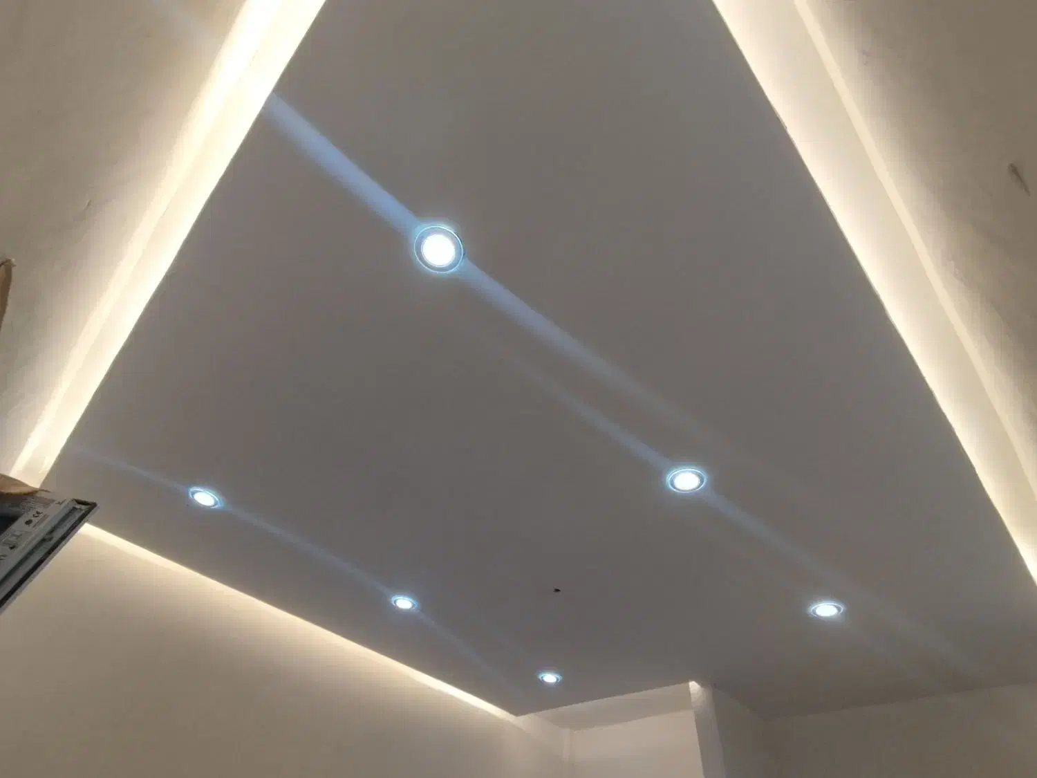 نصب و فروش لاین نوری با نازلترین قیمت|ریسه و چراغ تزئینی|خرمآباد, |دیوار