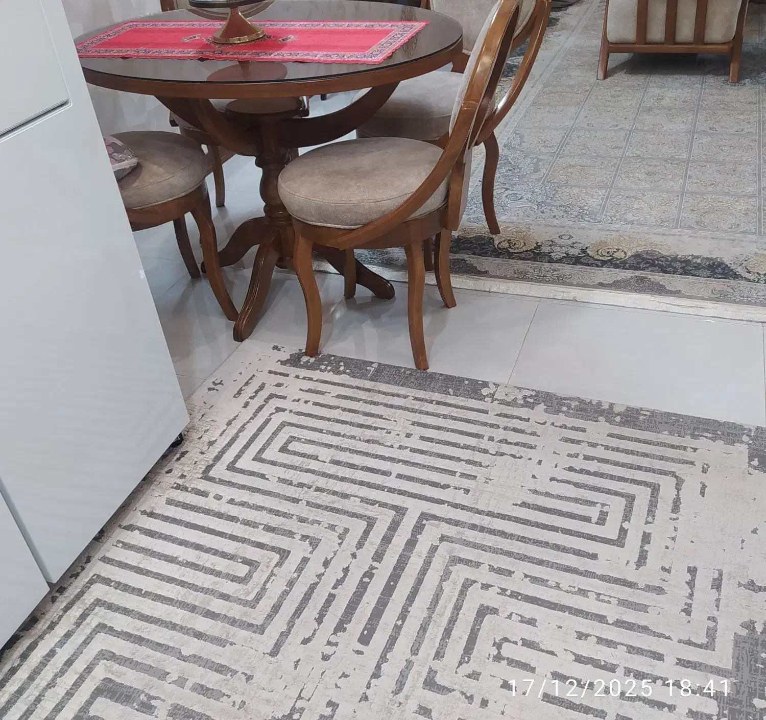 فرش ۴ متری سالم نو و تمیز چندماه کارکرد|فرش|شهریار, شهرک وائین|دیوار